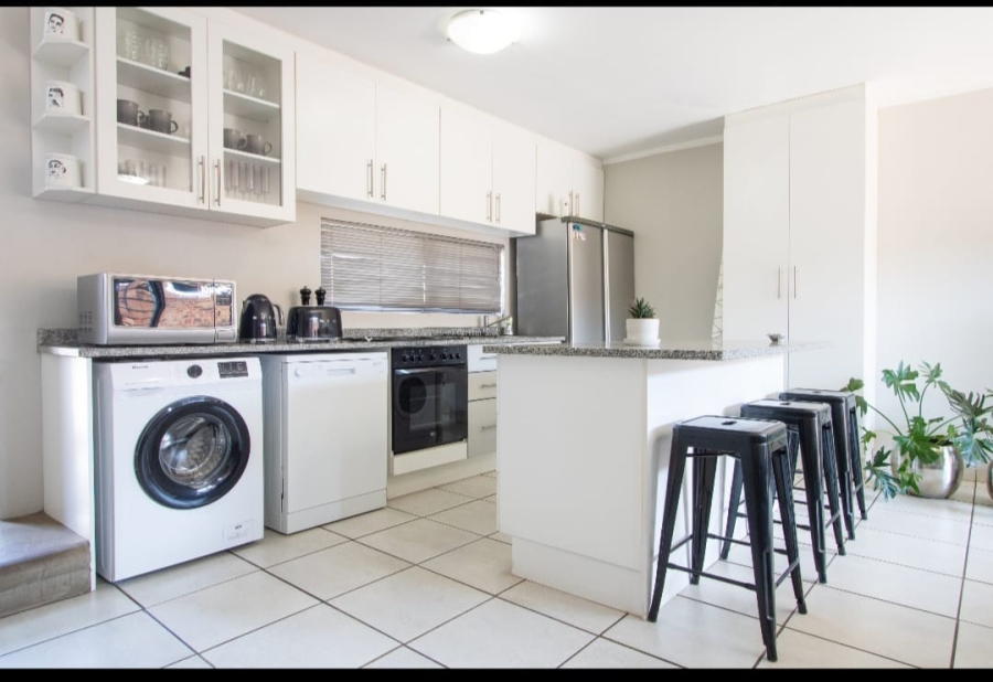 To Let 3 Bedroom Property for Rent in Mooivallei Park North West